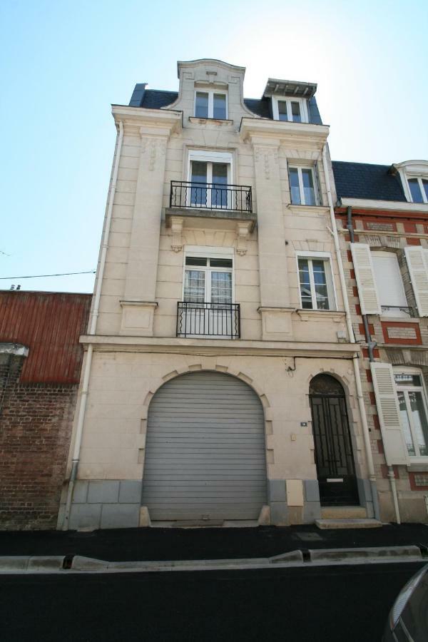 Comme à la Maison - CENTRE-VILLE Saint-Quentin  Extérieur photo